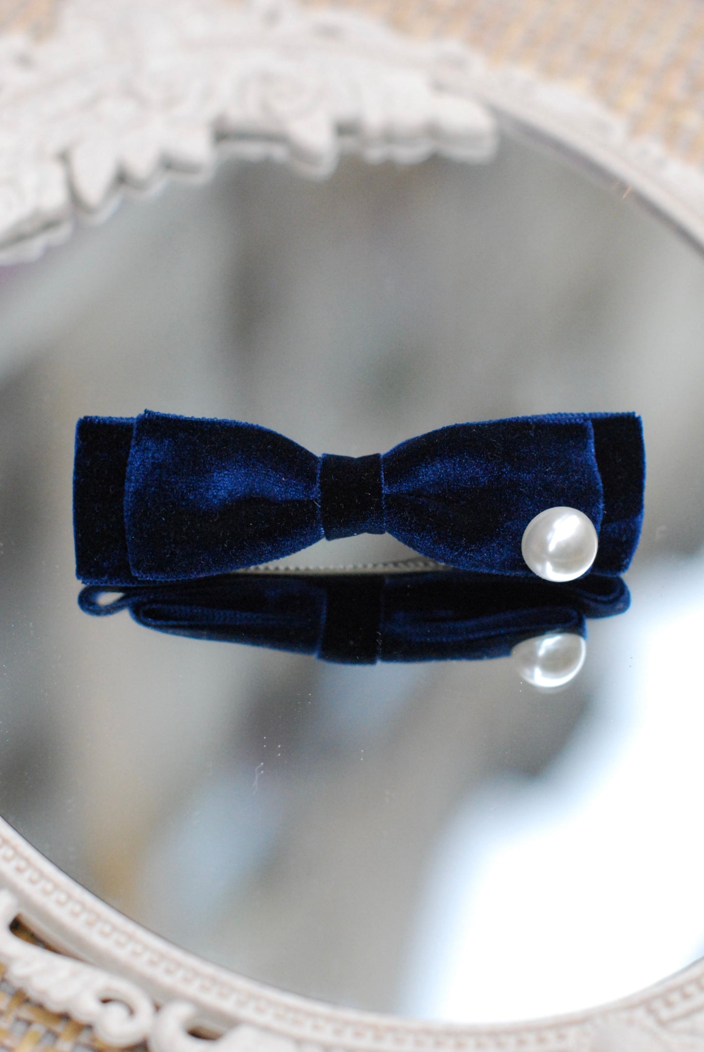 Barrette bleu nuit velours