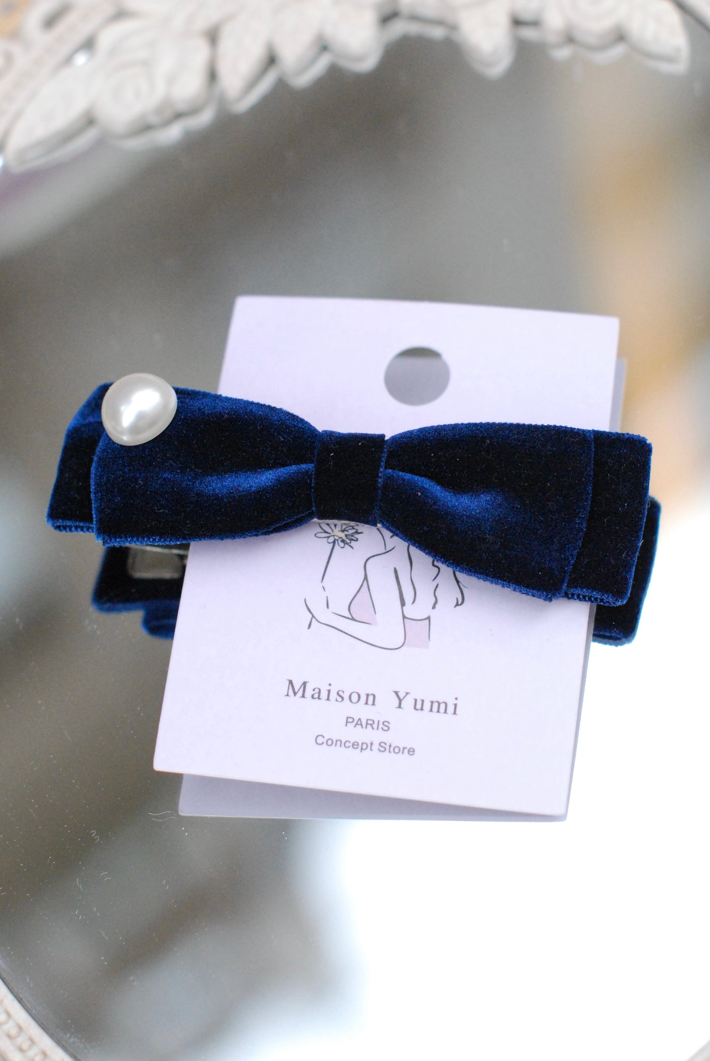 Barrette bleu nuit velours