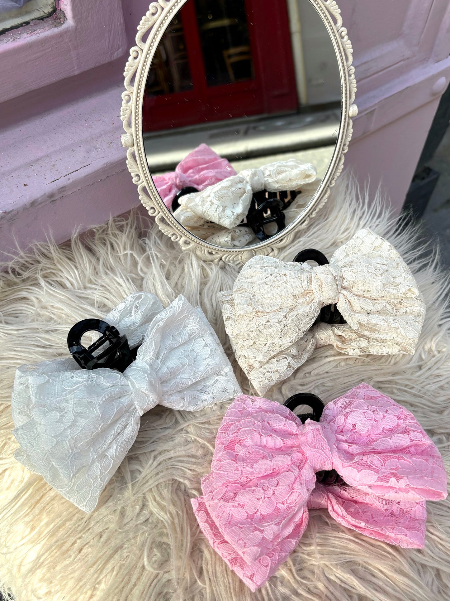 Pince à cheveux en dentelle rose