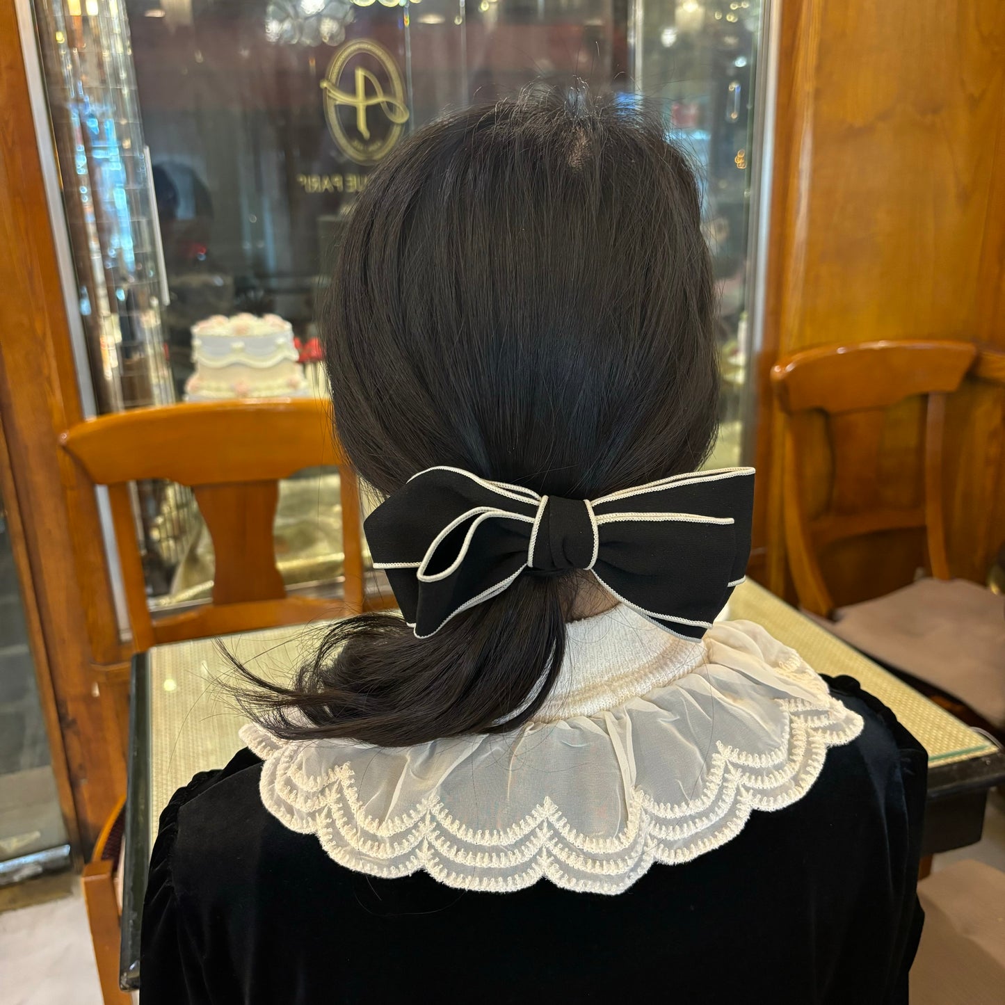 Suzy knot clip