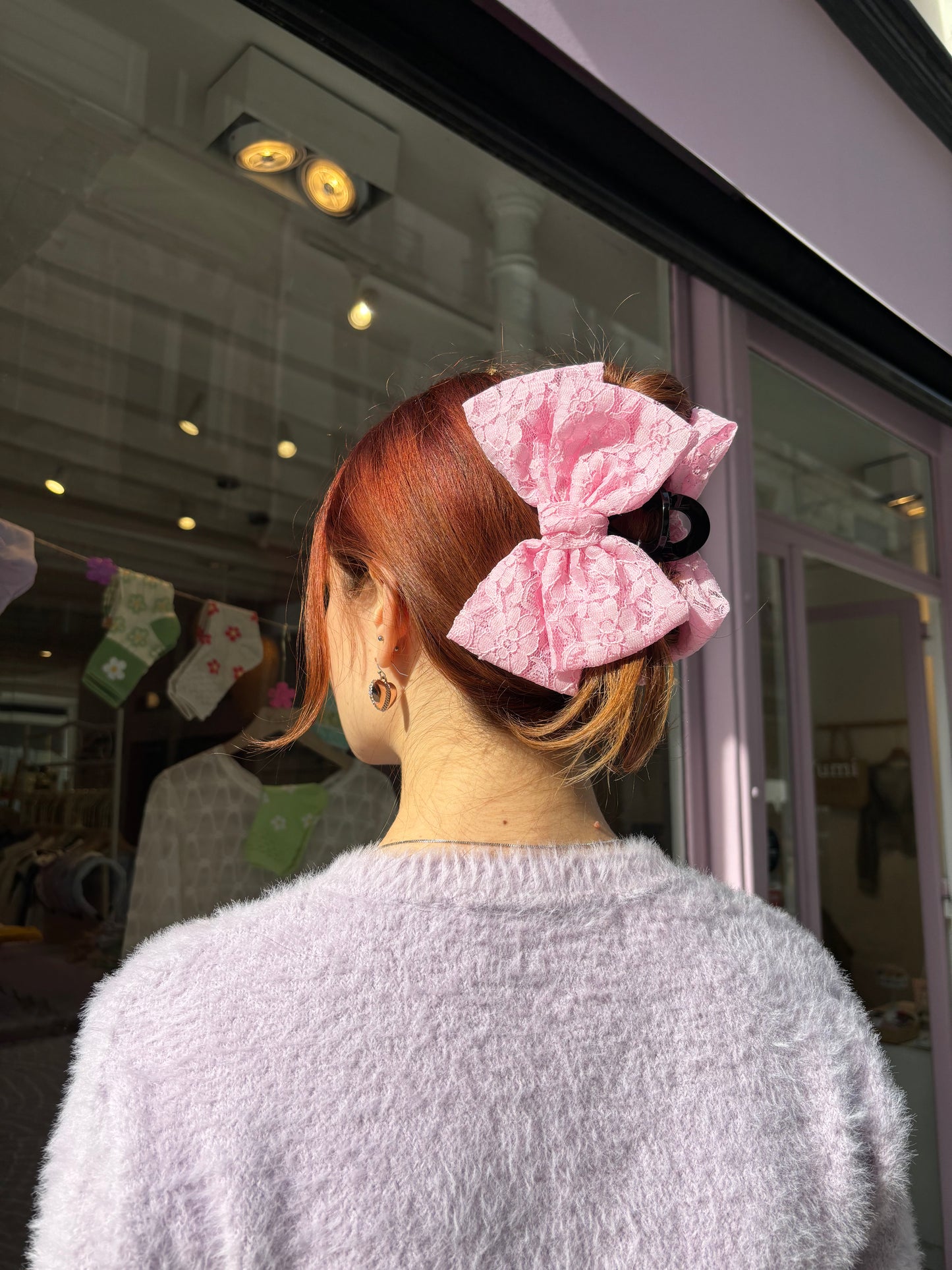 Pince à cheveux en dentelle rose